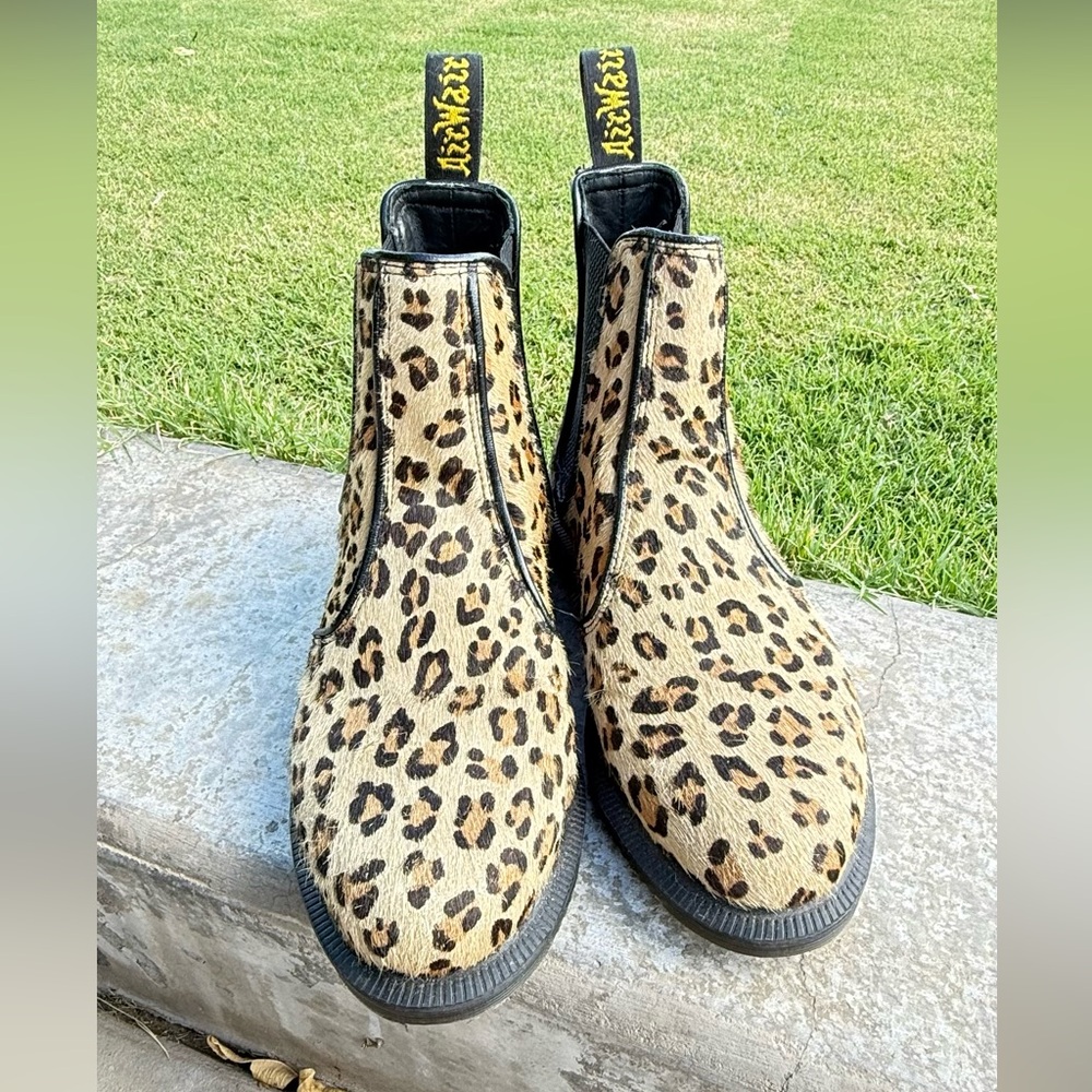 Dr. Martens Flora-Chelsea Ankle Boots Leopard Print Fur